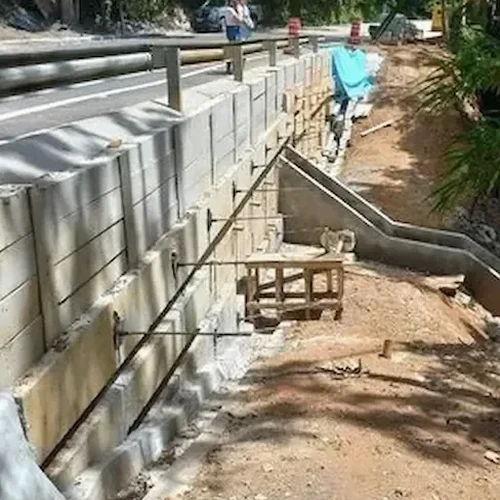 Projeto de Muros de Contenção em Guarulhos: Dimensionamento com Precisão Geotécnica